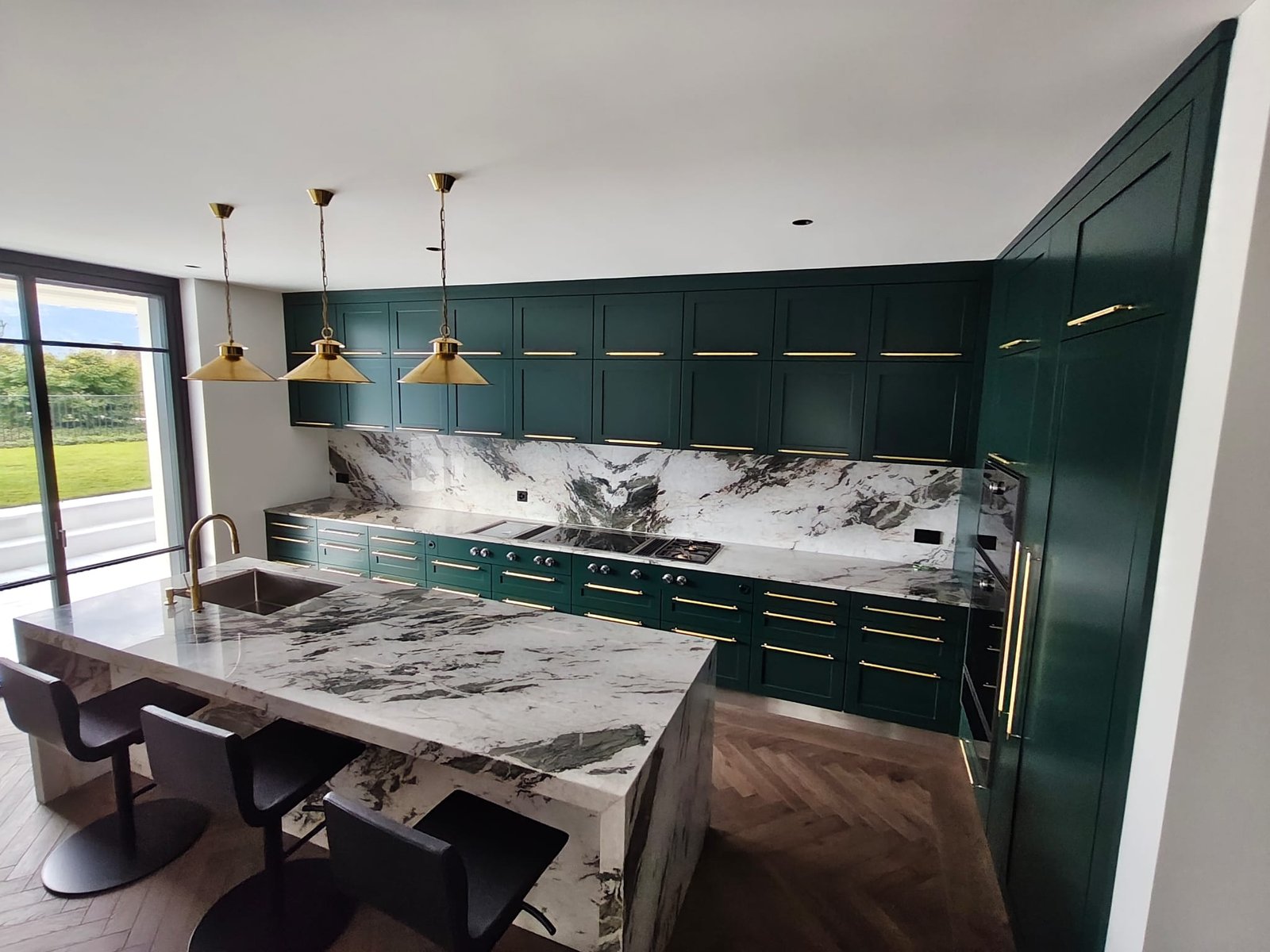 Modern Kitchen Cabinetry